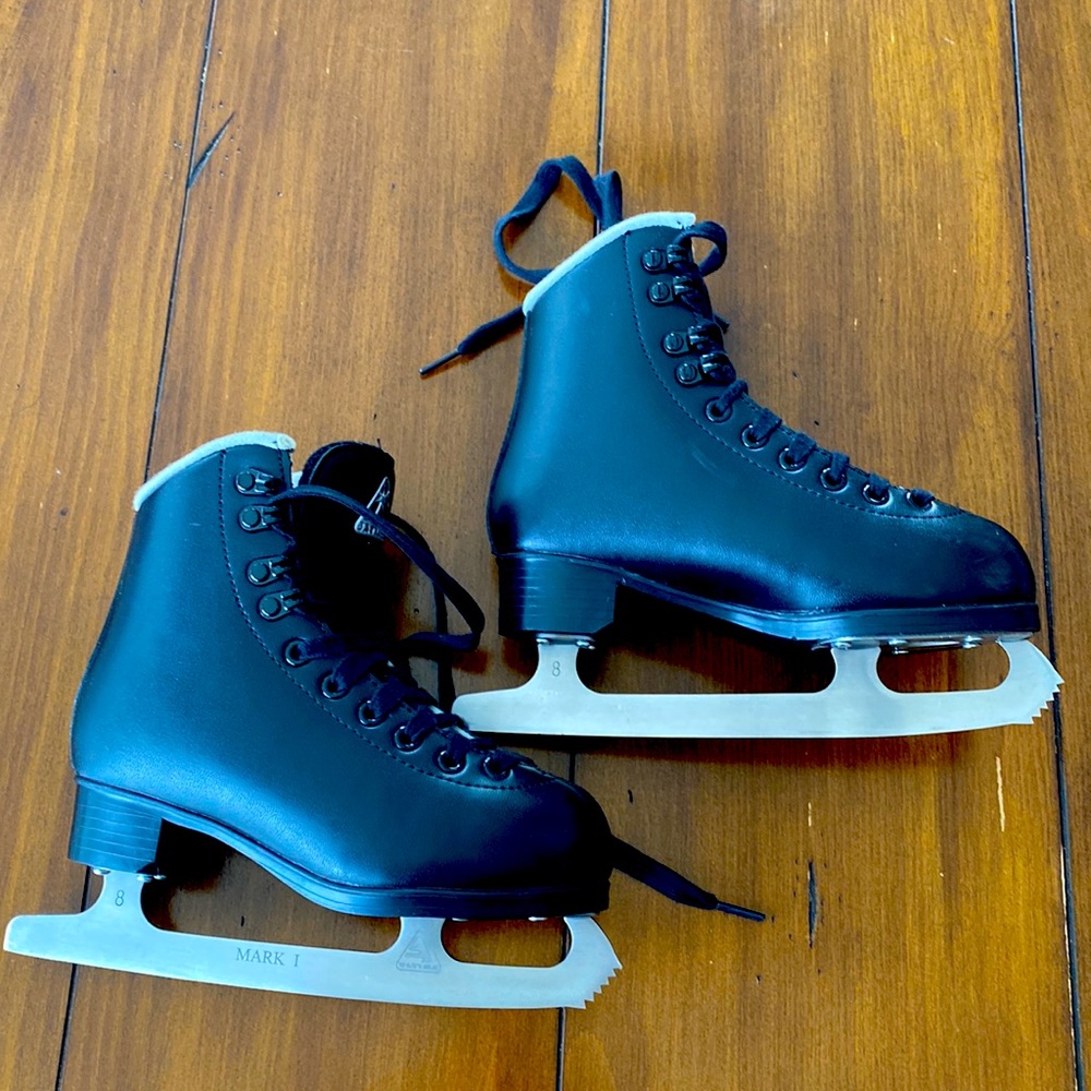 JACKSON Black Figure Ice Skates with Silver Blades